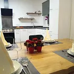 Dangos Mountainview 아파트 *