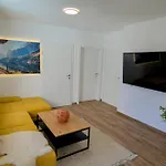 Dangos Mountainview