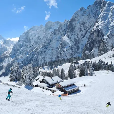 Dangos Mountainview Apartman Gosau